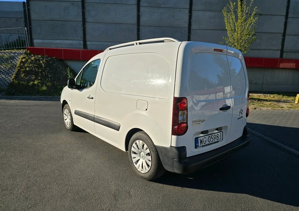 Citroen Berlingo cena 18450 przebieg: 439000, rok produkcji 2016 z Warszawa małe 67